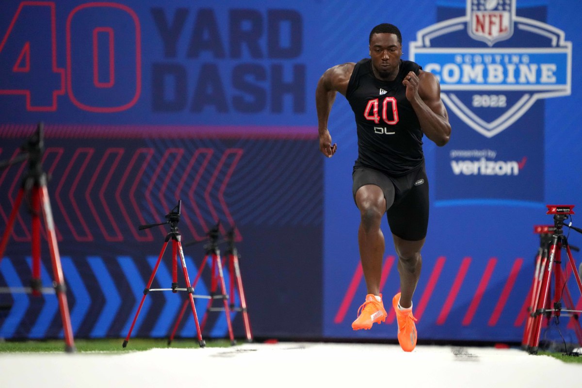 Dominique Robinson works out at 2022 NFL Combine - Hustle Belt