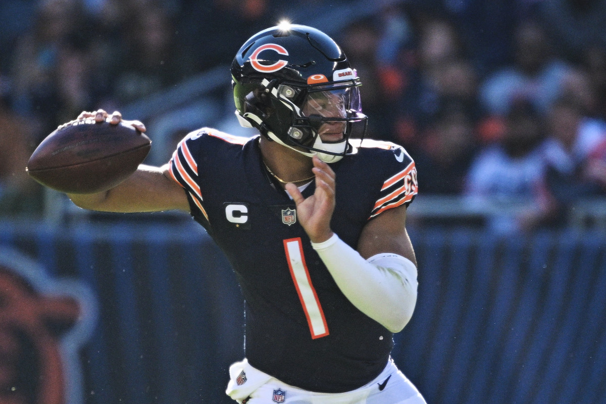 O.J. Simpson: Justin Fields' days as Chicago Bears starting QB are