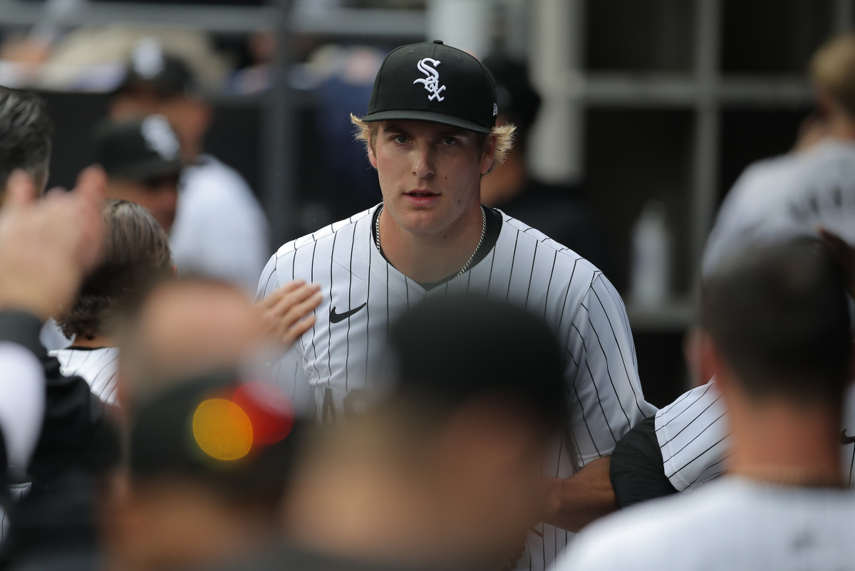 Apr 17, 2024; Chicago, Illinois, USA; Chicago White Sox starting pitcher Jonathan Cannon (48) is greeted by teammates in the dugout after the first inning of his MLB debut during game one of a doubleheader against the Kansas City Royals at Guaranteed Rate Field.
