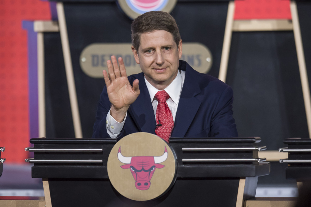 May 15, 2018; Chicago, IL, USA; Chicago Bulls president and chief operating officer Michael Reinsdorf waves during the 2018 NBA Draft Lottery at the Palmer House Hilton.