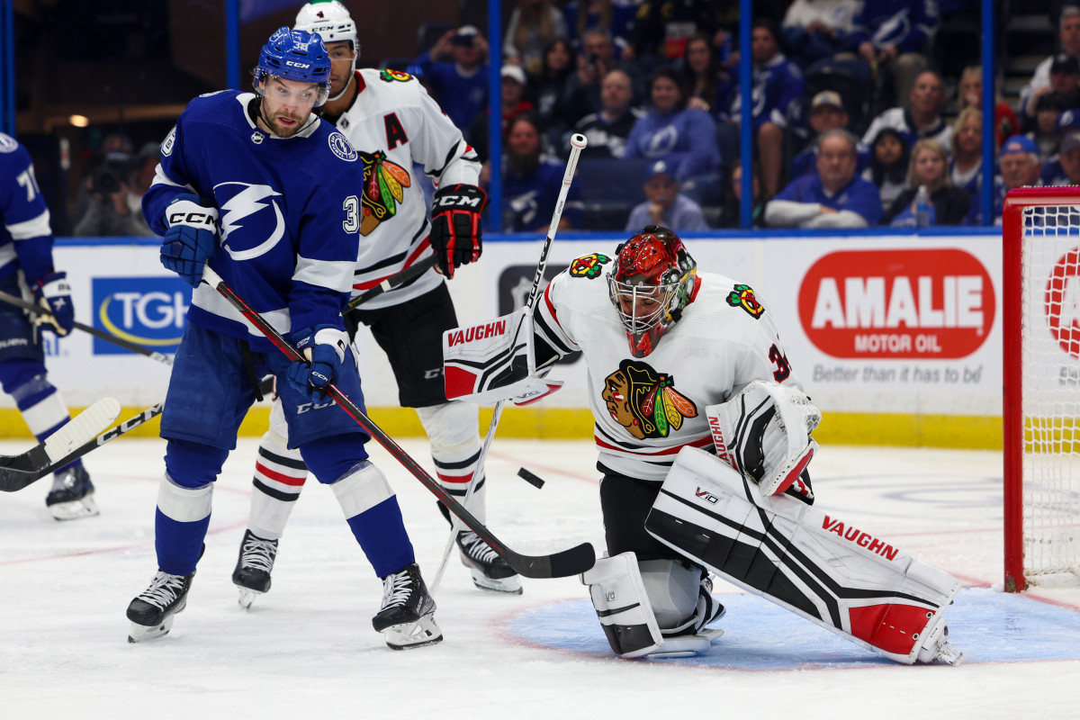 How to Watch Blackhawks at Lightning Live Stream TV Channel