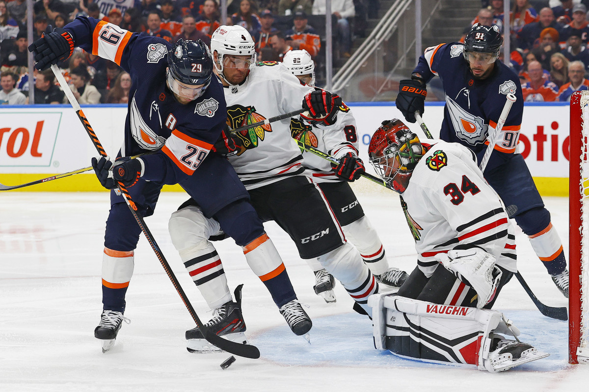 How To Watch Blackhawks At Oilers: TV Channel, Start Time, Preview - On ...