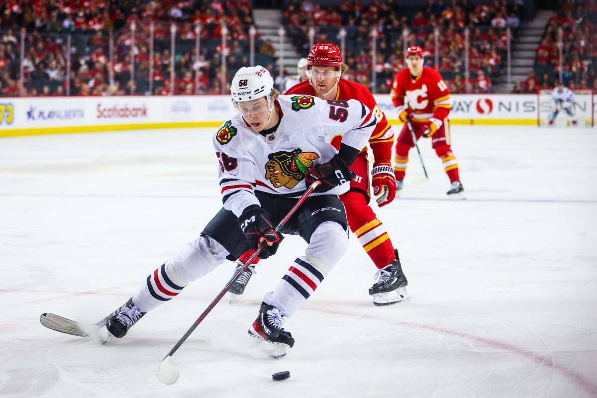 How to Watch Blackhawks at Flames: Live Stream, TV Channel, Start Time ...