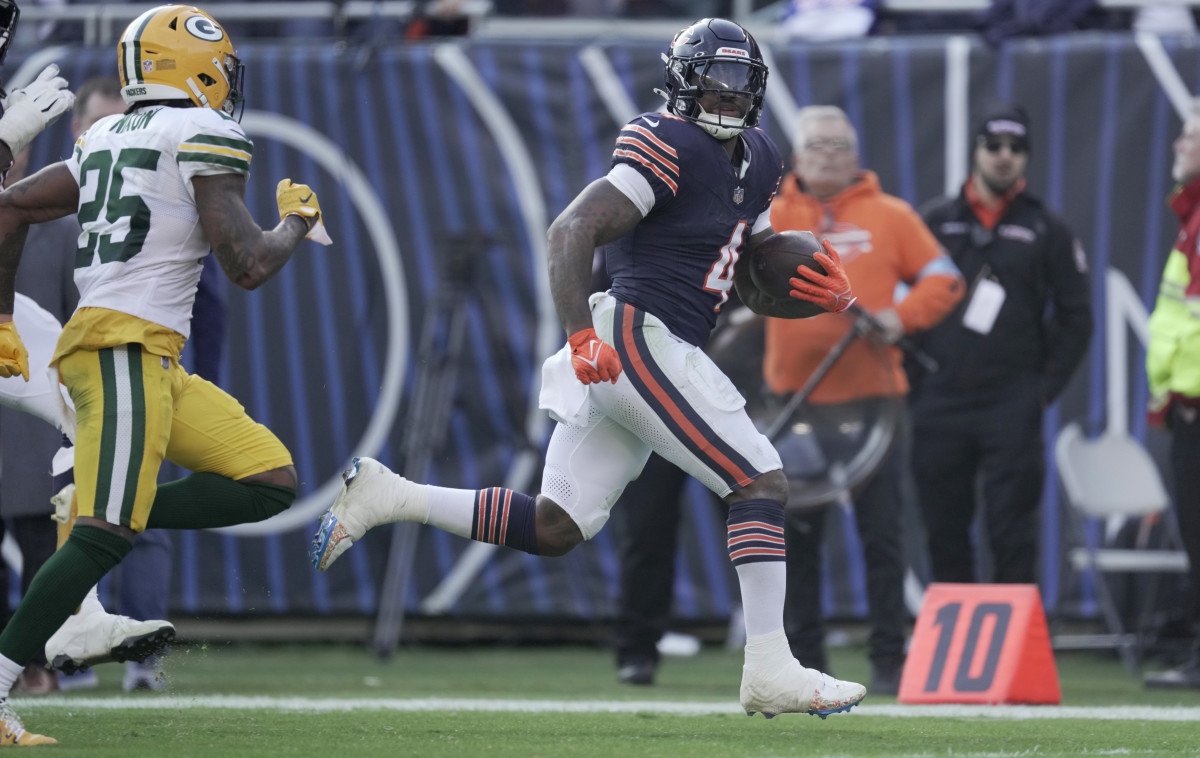 Silver Linings Caleb Williams Shines in Chicago Bears' Heartbreaking Loss to Green Bay Packers